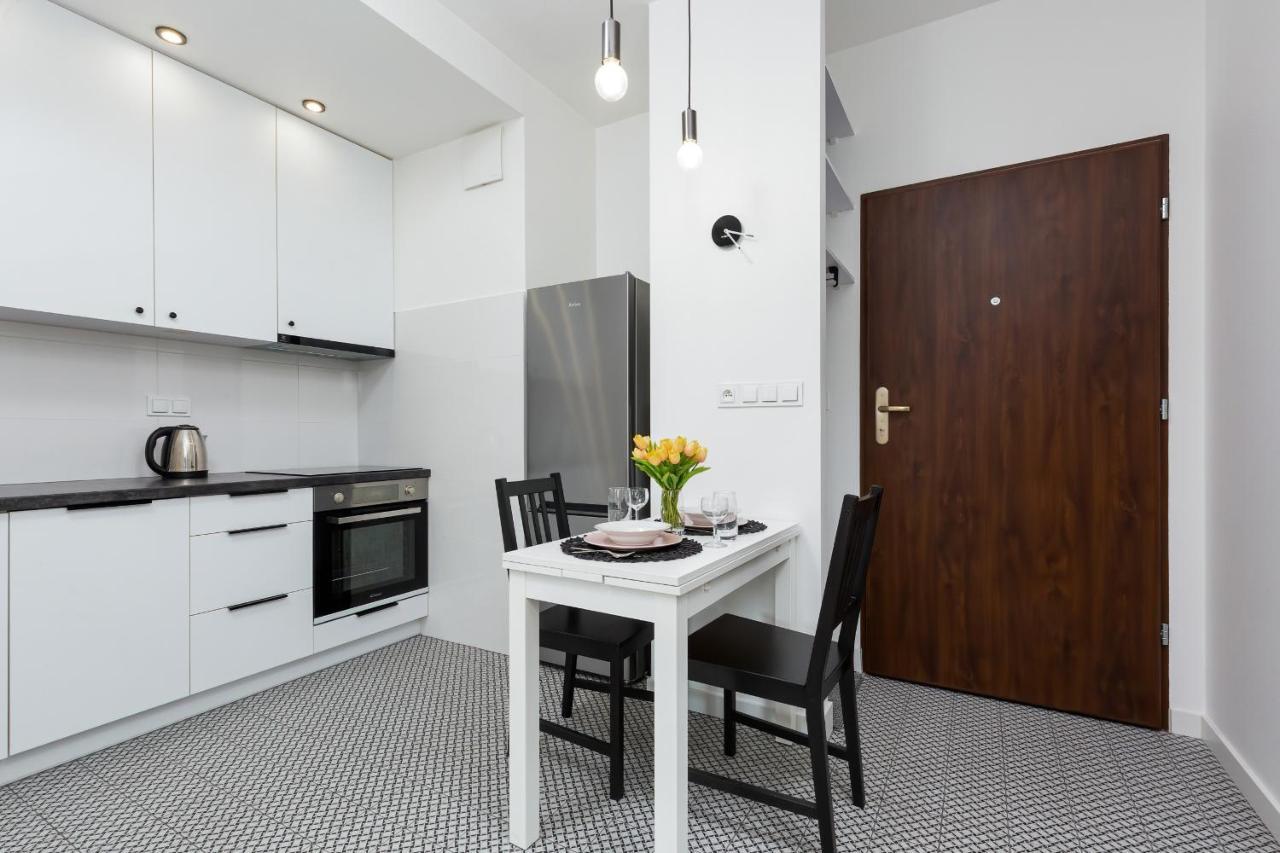 Metro Bielany Apartments By Noclegi Renters Варшава Екстер'єр фото