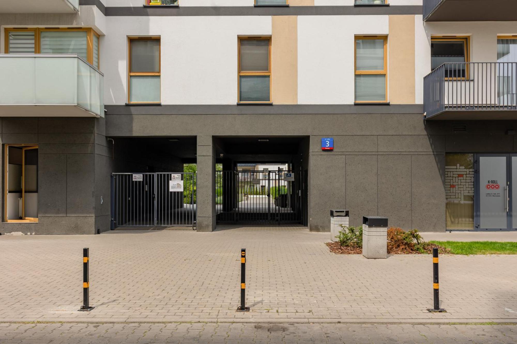 Metro Bielany Apartments By Noclegi Renters Варшава Екстер'єр фото