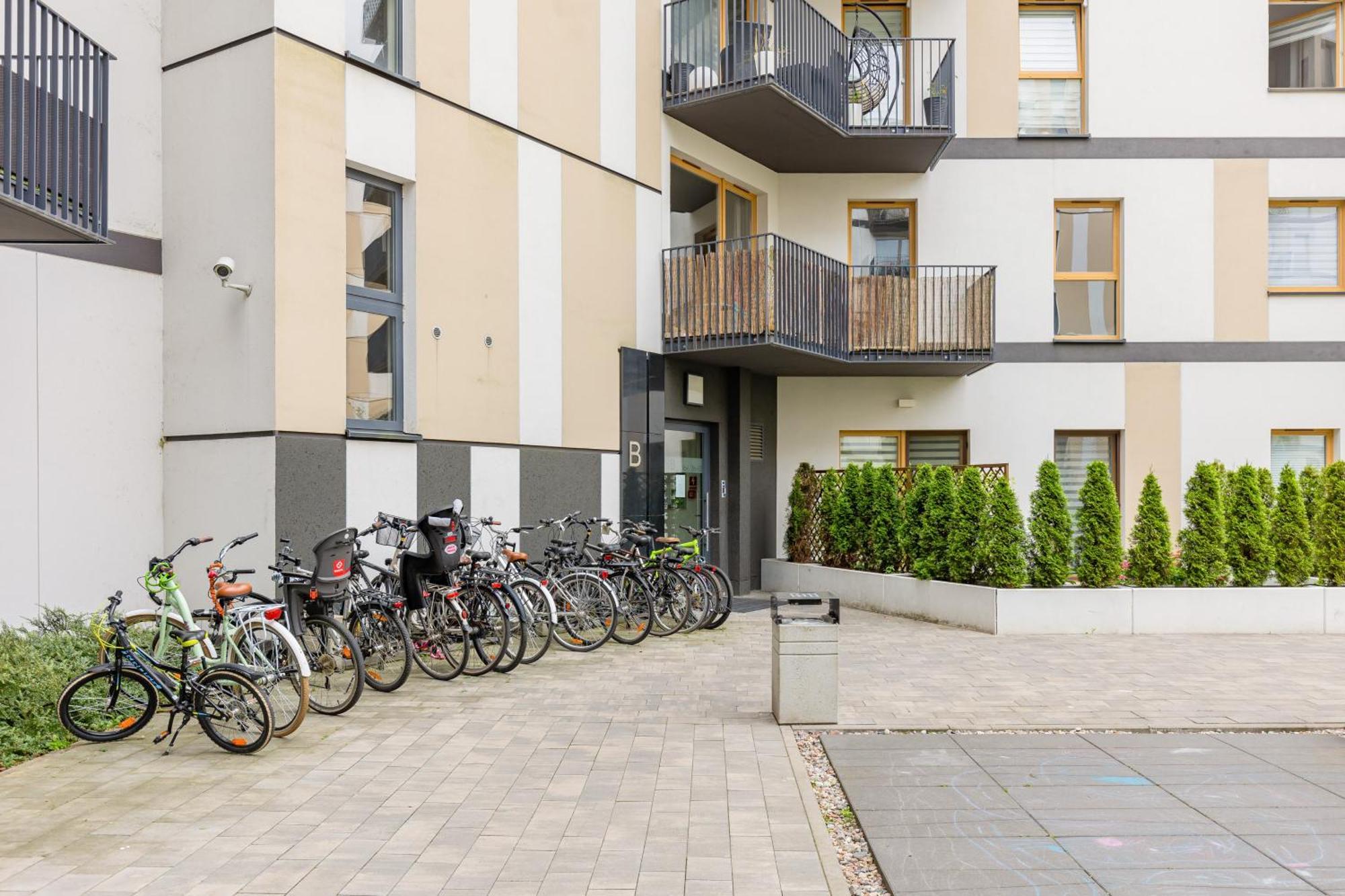 Metro Bielany Apartments By Noclegi Renters Варшава Екстер'єр фото